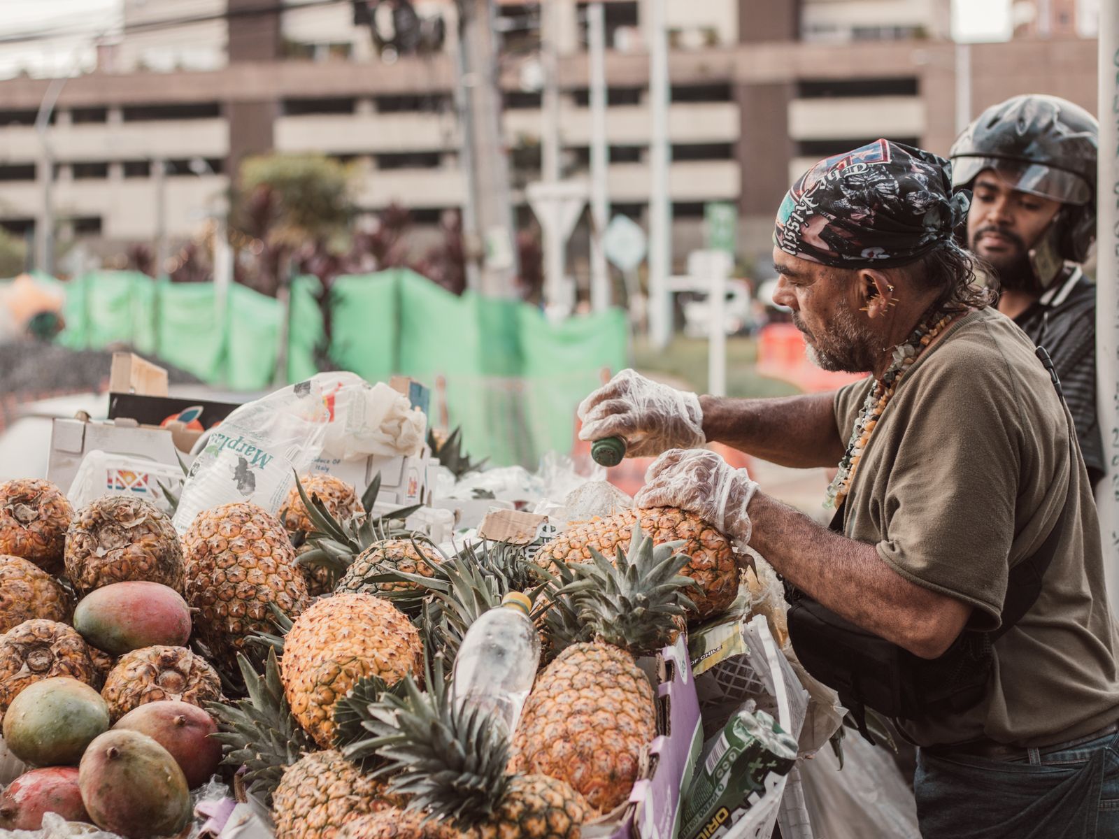 Parque Sabaneta street life — Pexels